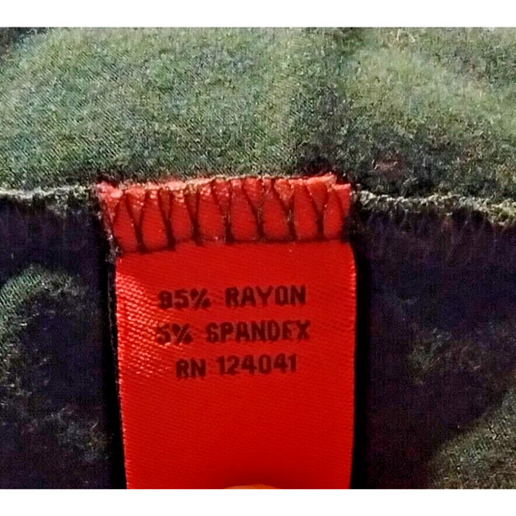 Red Woman's Black Open Front Cardigan Jacket Size XL Beautiful Lace Accent Back - Picture 12 of 13